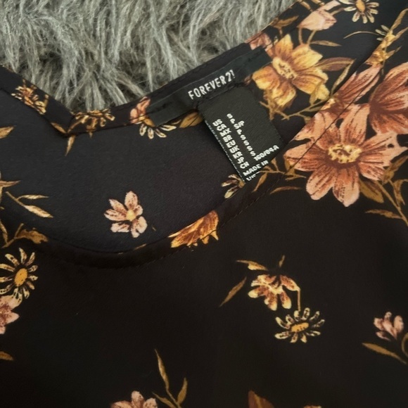 Forever 21 Floral Tank Top - Picture 3 of 5